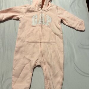 GAP Cream Footies One Piece with Full-Body Coverage